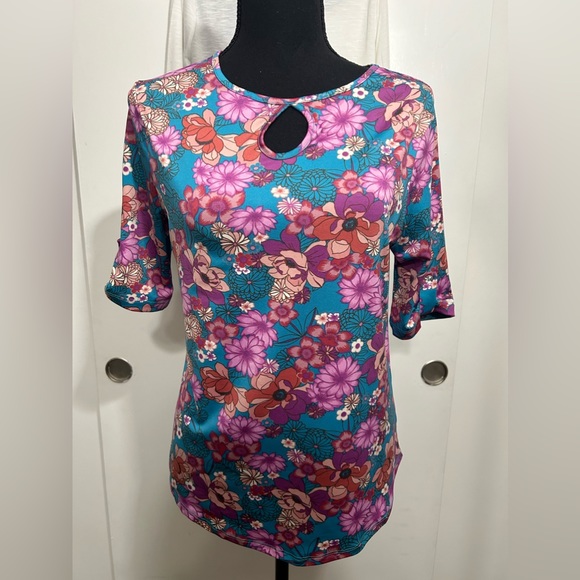 005 COMBO: Assorted blouses size S - Picture 2 of 5